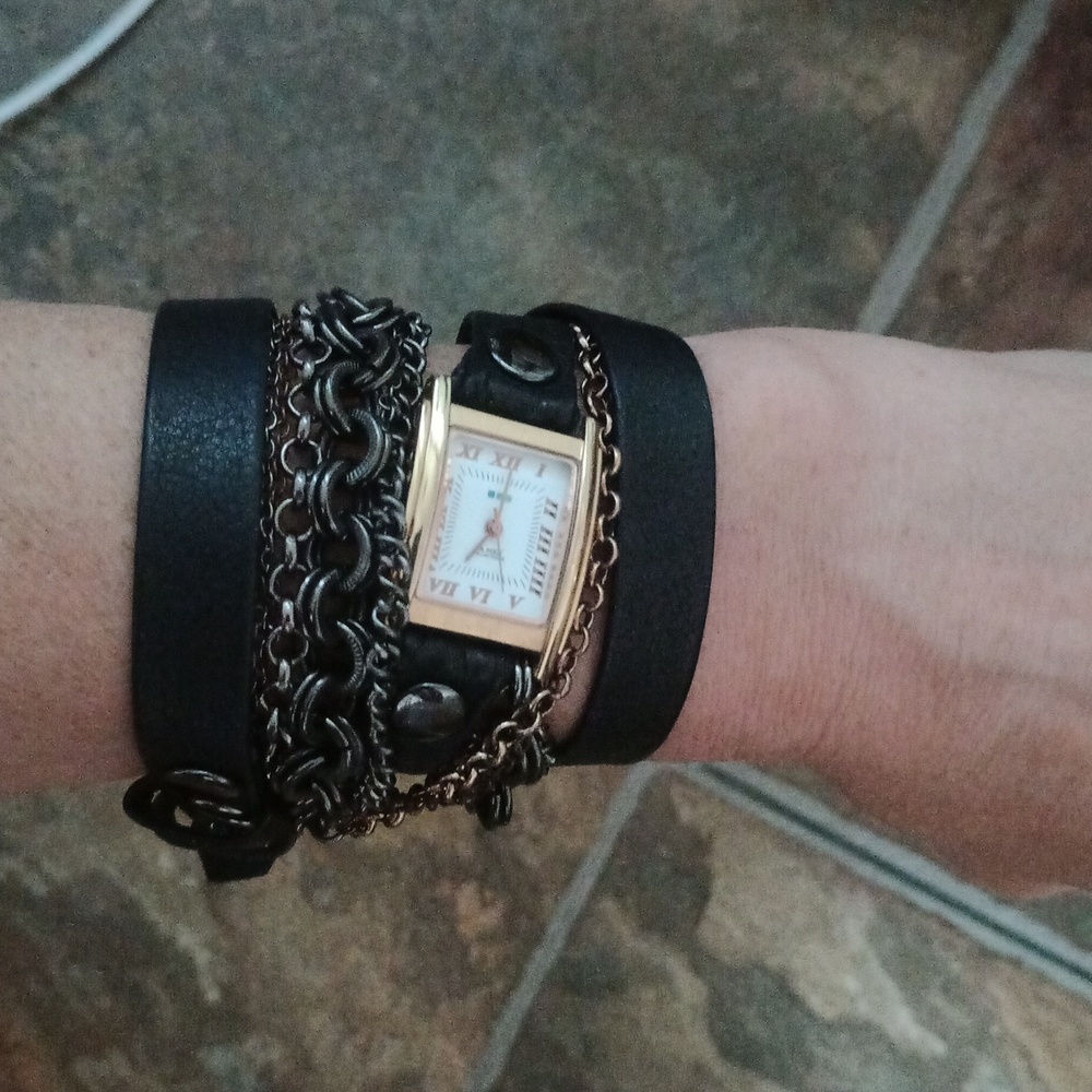 La mer collection watch with chain bracelet.